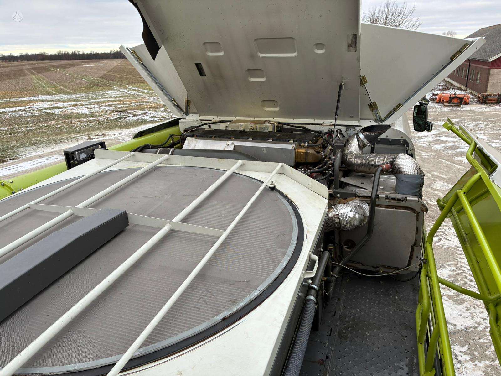 Claas Lexion 770 TerraTrac - Image 9