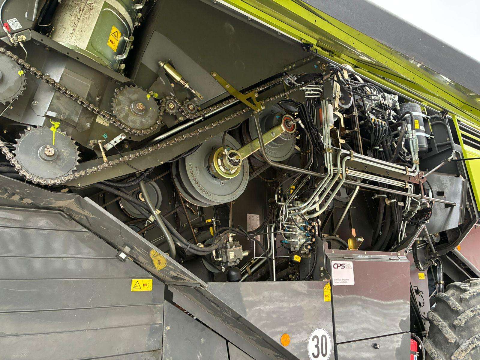 Claas Lexion 770 TerraTrac - Image 18